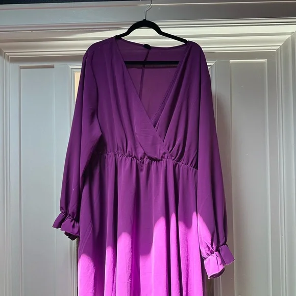 Elegant Purple Women's Dress - Picture 1 of 3